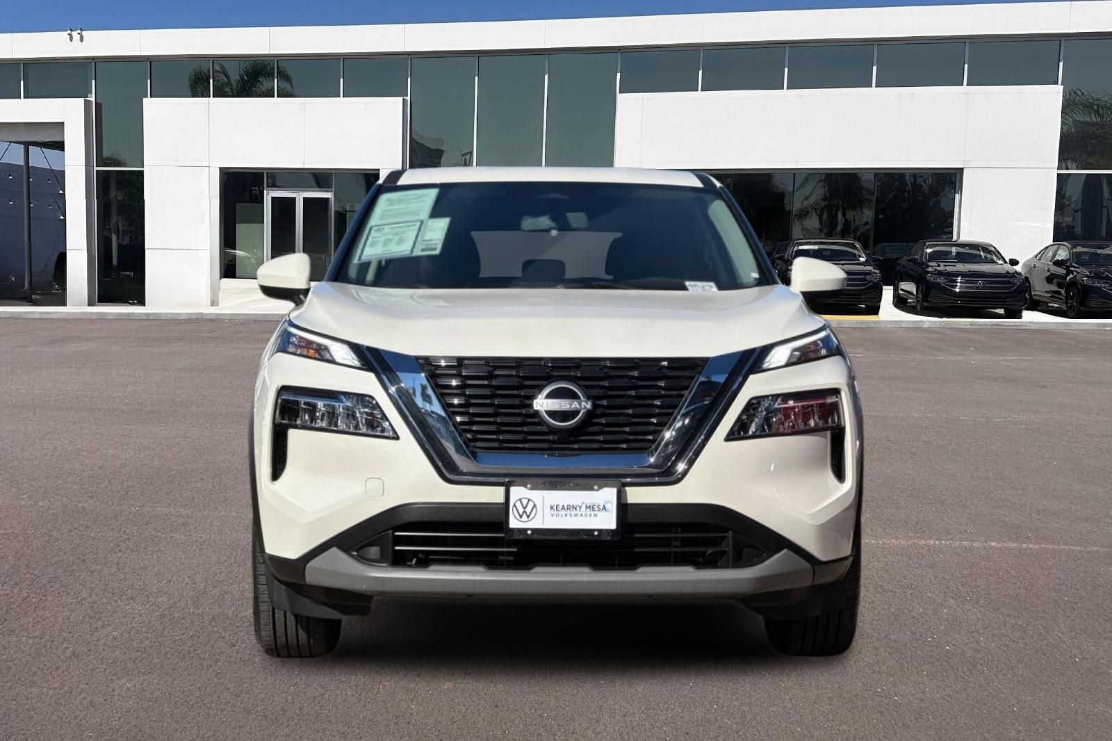 Used 2023 Nissan Rogue SV image 8