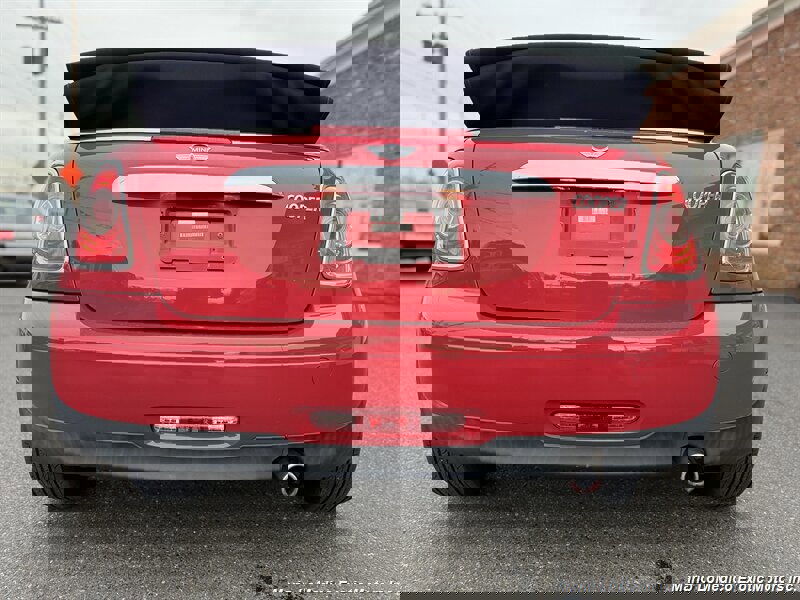 Used 2013 MINI Cooper Convertible image 4