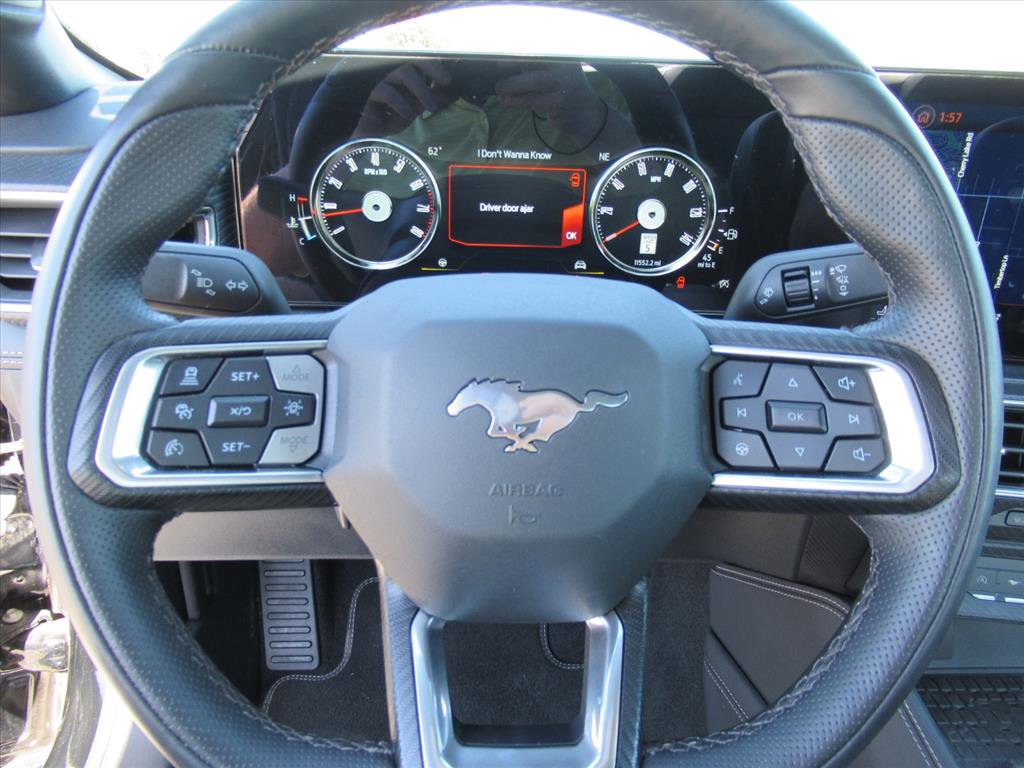 Used 2024 Ford Mustang Premium image 17