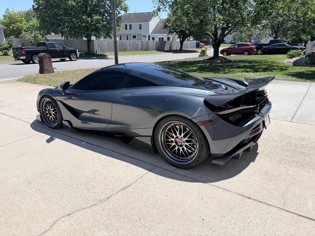 Used 2019 McLaren 720S Performance RWD image 15