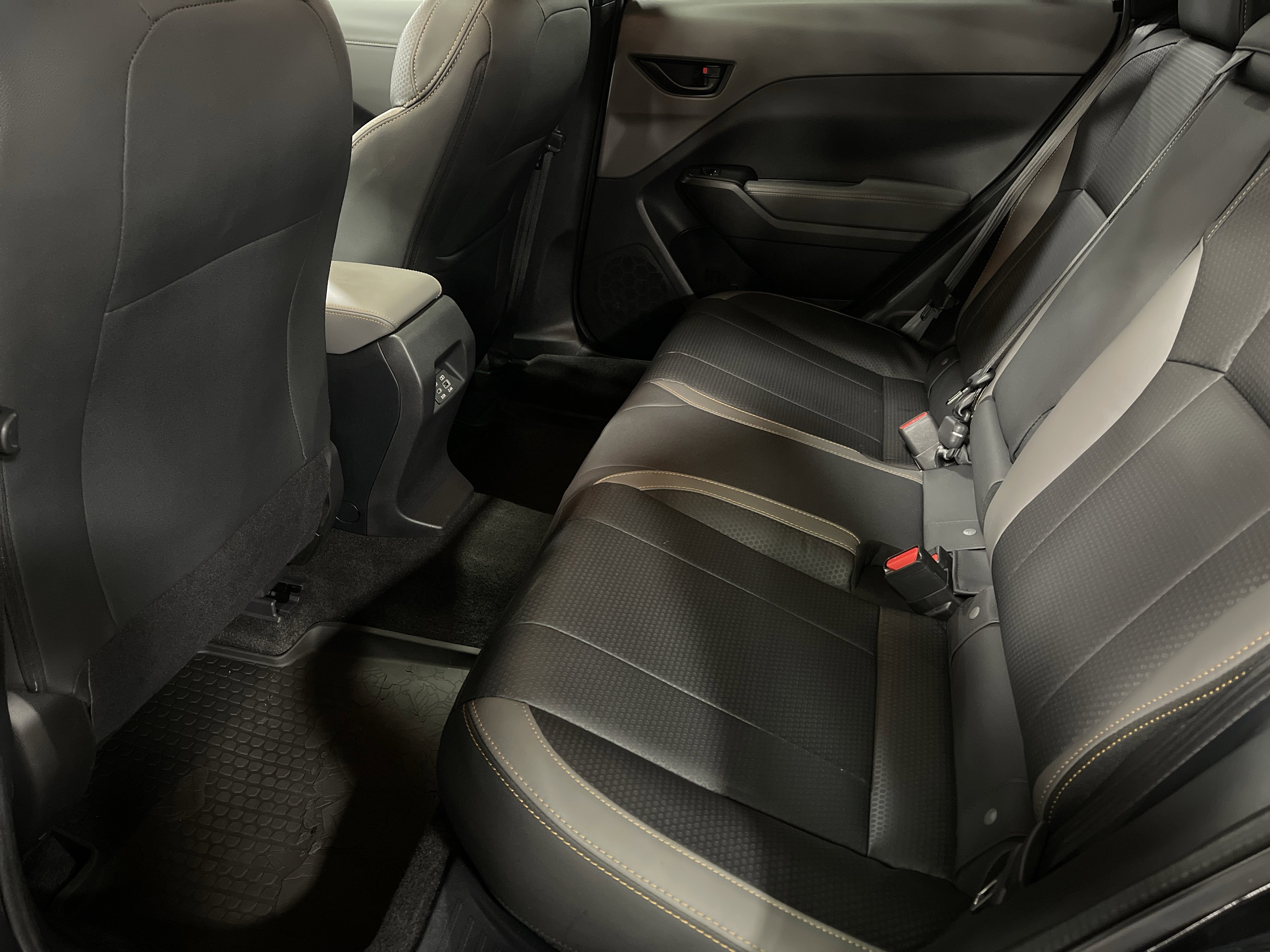 Used 2024 Subaru Crosstrek 2.5i Wilderness w/ Crosstrek Mirror Package image 12