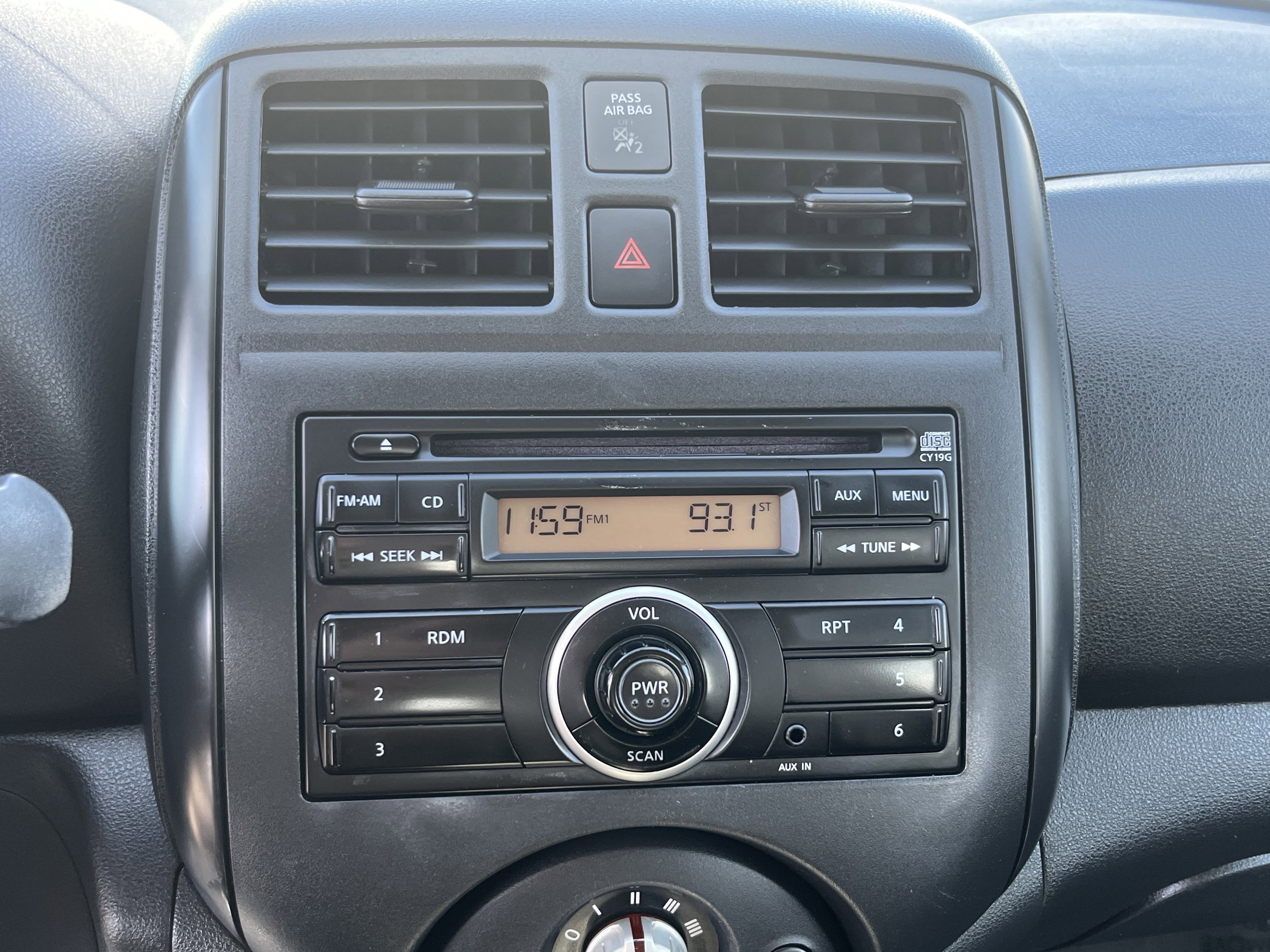 Used 2014 Nissan Versa S Plus image 20