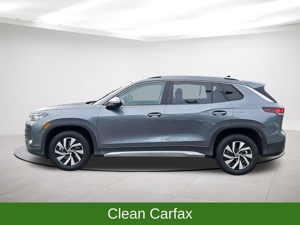 Used 2025 Volkswagen Tiguan S AWD/4WD image 4