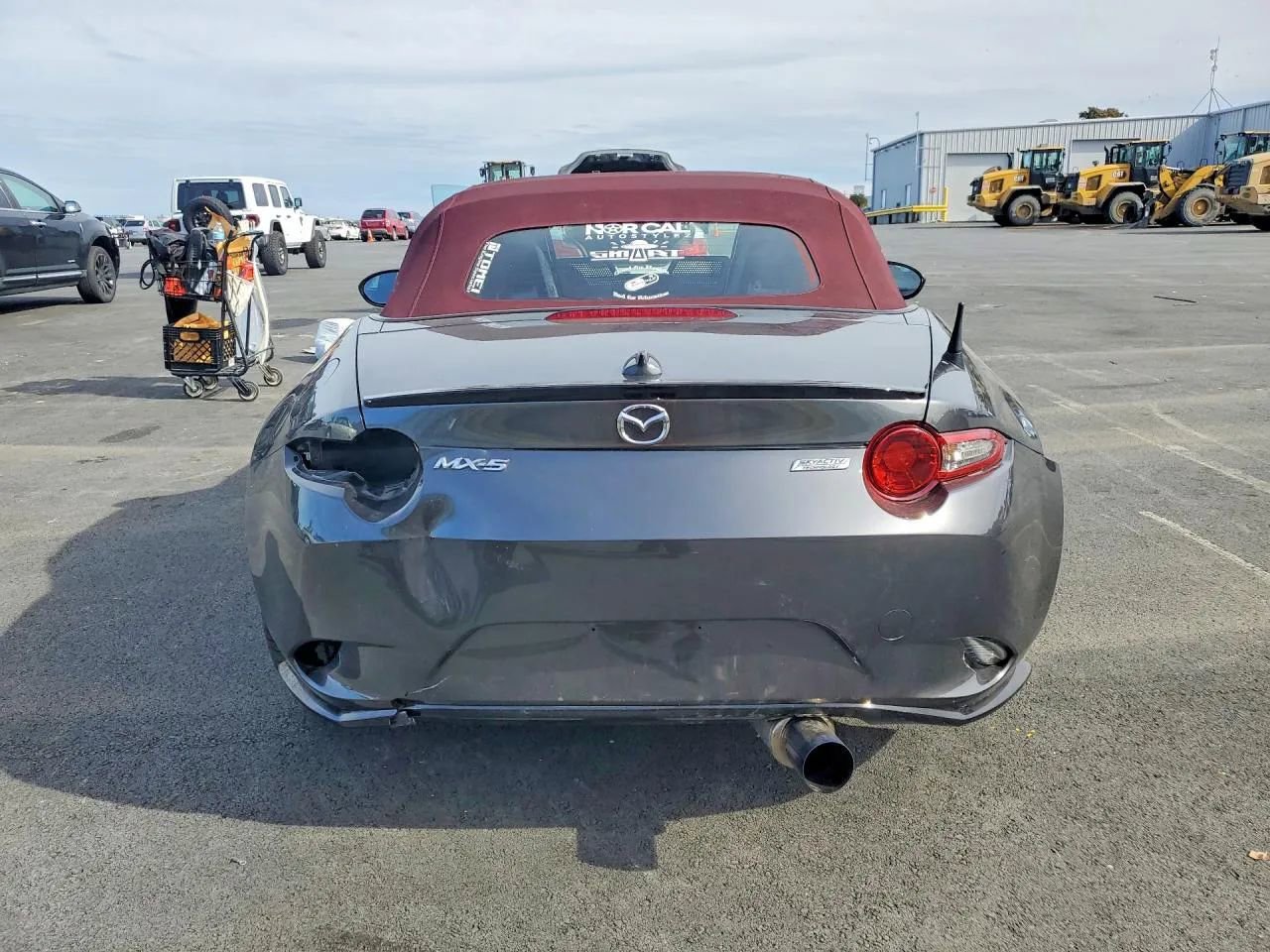 Used 2018 MAZDA MX-5 Miata Club w/ Brembo/BBS Recaro Package RWD image 6