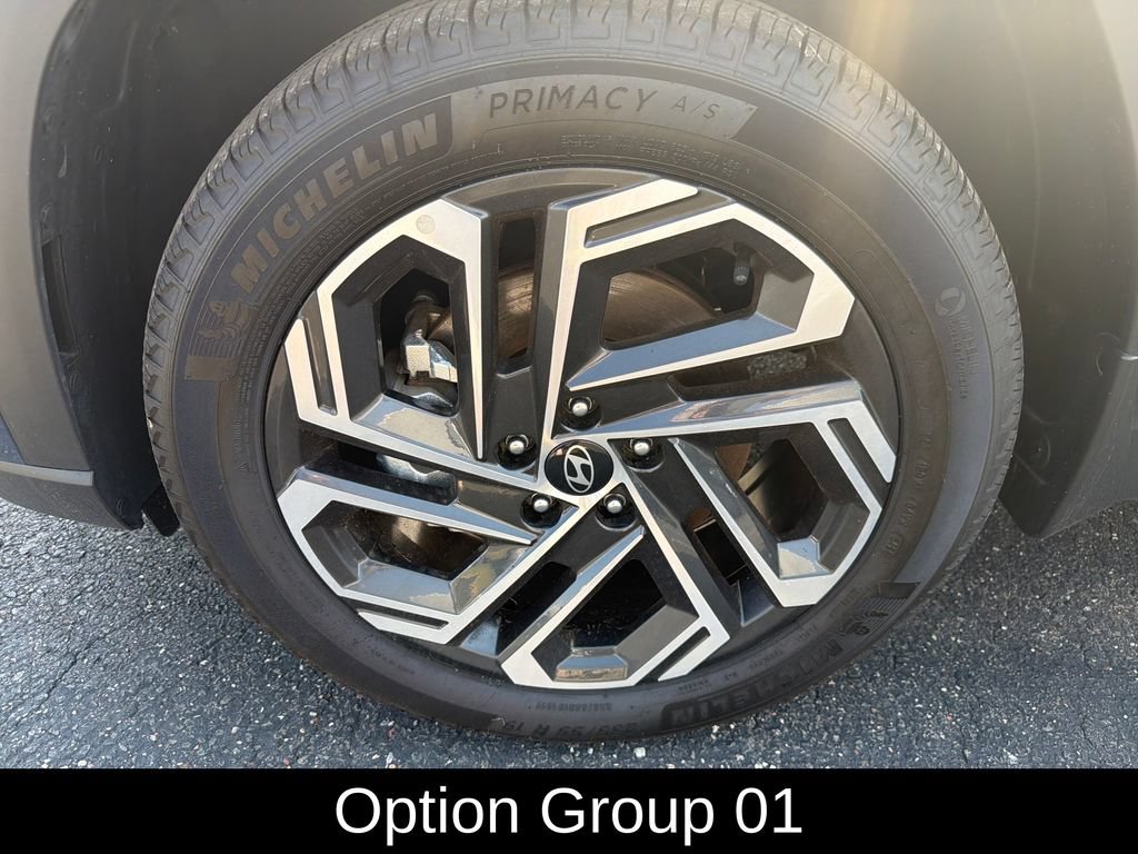 Certified 2026 Hyundai Tucson Limited AWD/4WD image 11