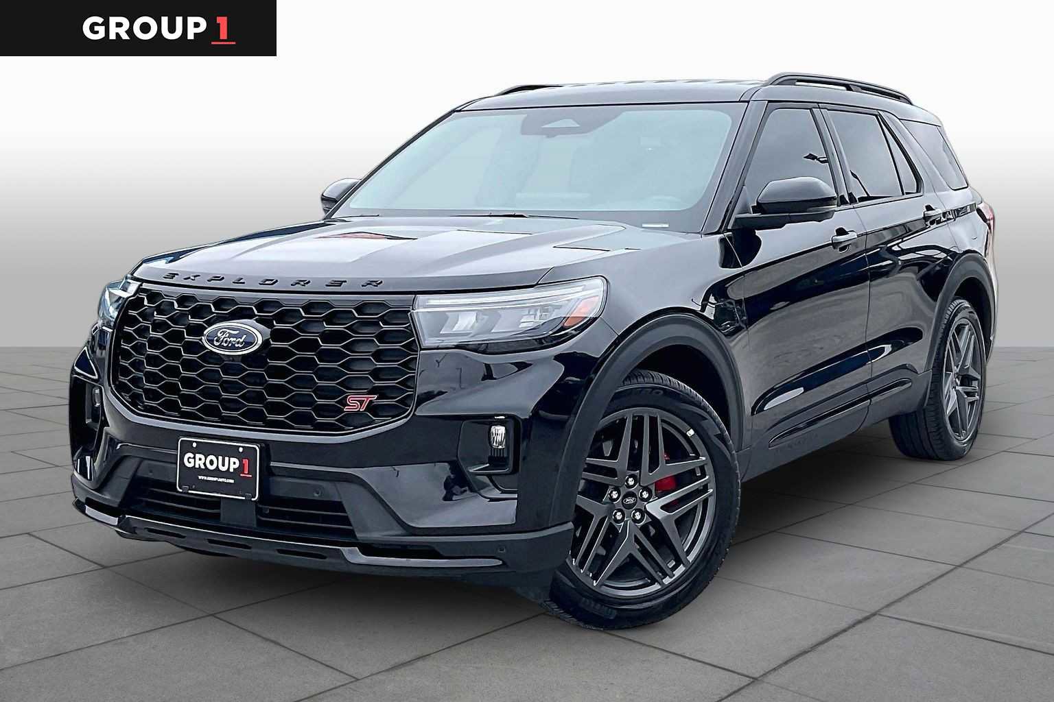 Used 2025 Ford Explorer ST AWD/4WD image 1