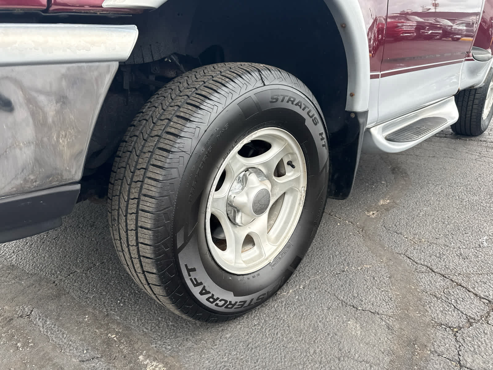 Used 1997 Ford F150 Lariat AWD/4WD image 9