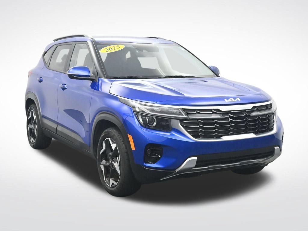 Used 2025 Kia Seltos S FWD image 3