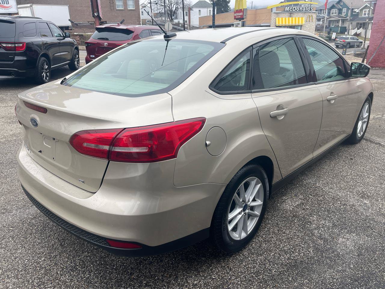 Used 2017 Ford Focus SE w/ Cold Weather Package image 6