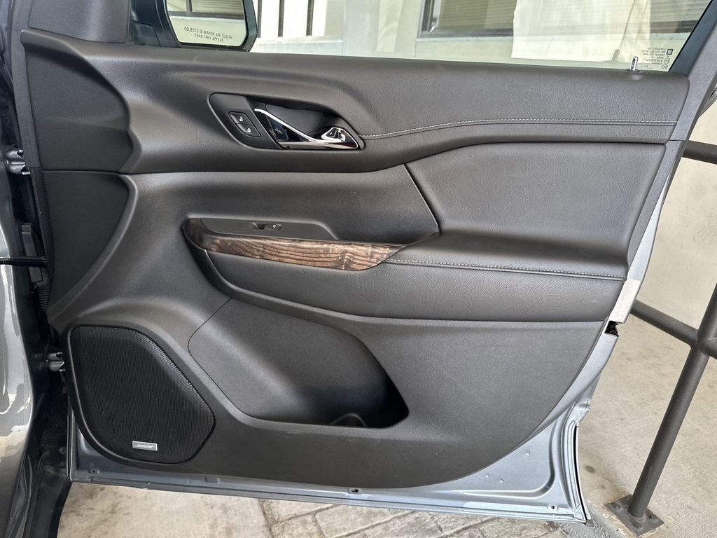 Used 2021 GMC Acadia Denali w/ Denali Ultimate Package image 37