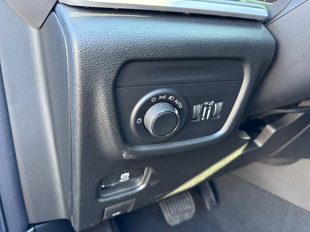 New 2026 Jeep Grand Cherokee Altitude AWD/4WD image 11