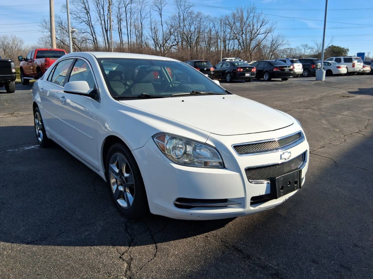 Used 2010 Chevrolet Malibu LT FWD image 2