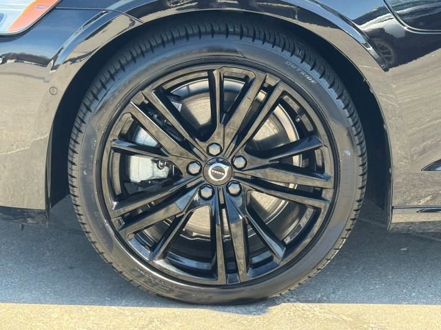 Used 2025 Volvo S60 T8 Ultra AWD/4WD image 7