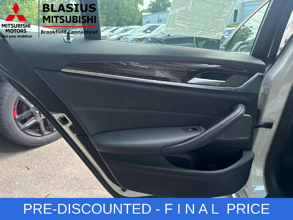 Used 2023 BMW 530i xDrive w/ Premium Package AWD/4WD image 21
