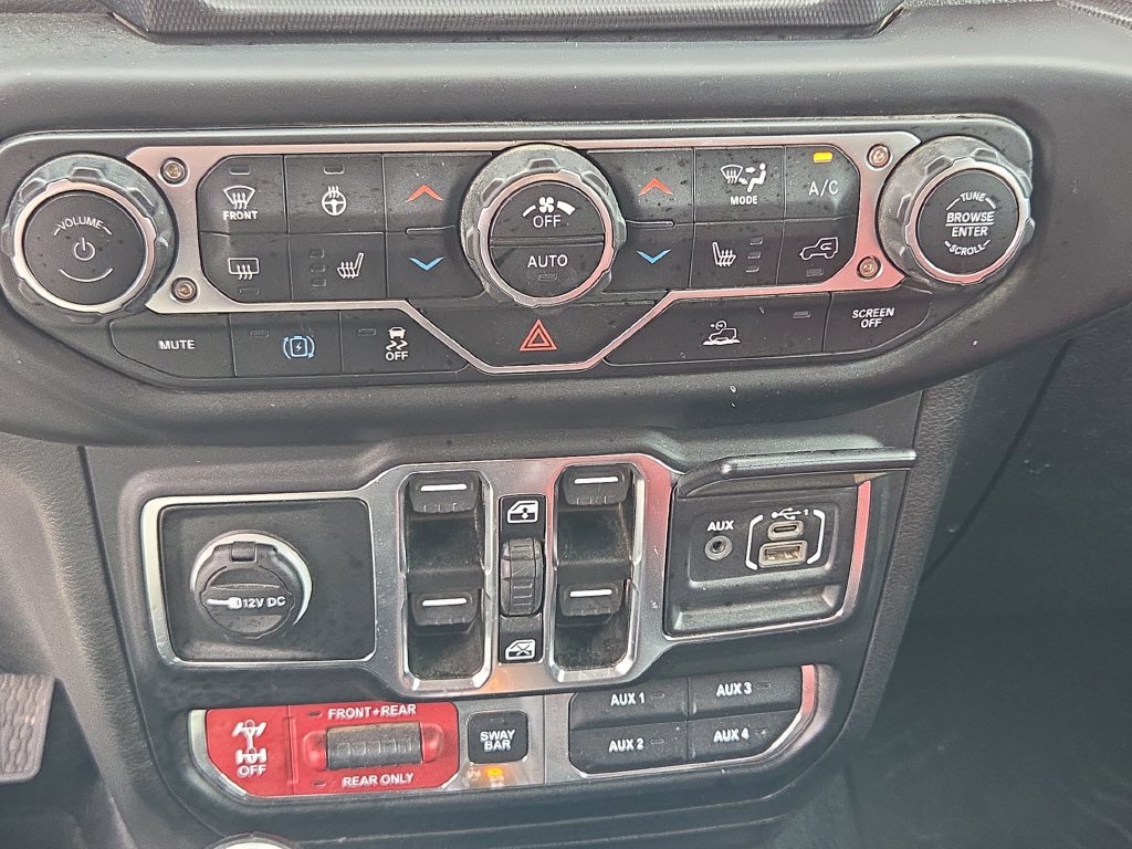 Used 2023 Jeep Wrangler Unlimited Rubicon 4xe AWD/4WD image 40