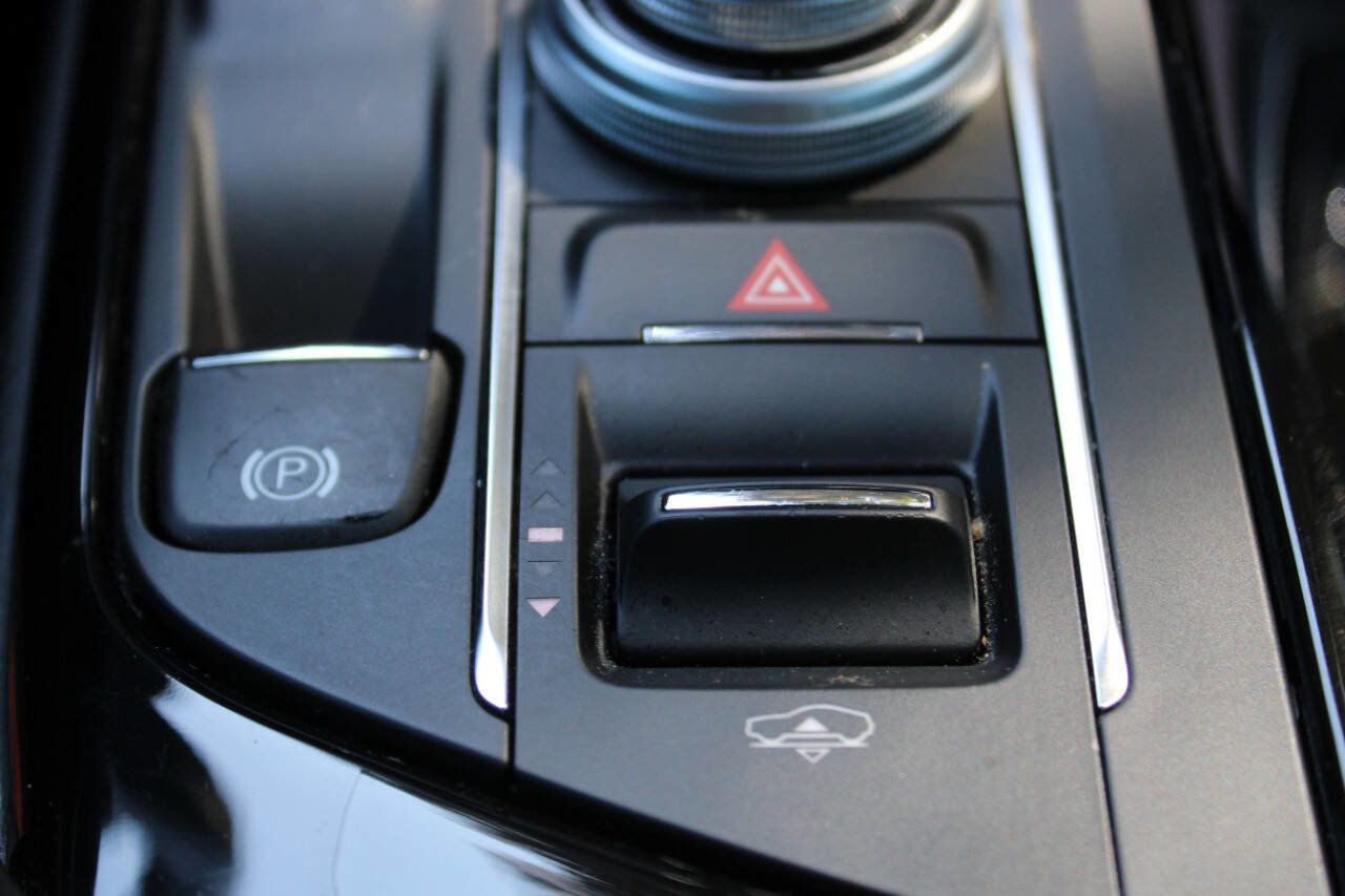 Used 2020 Maserati Levante image 34