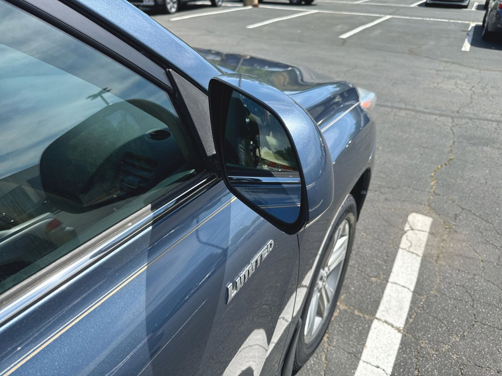 Used 2013 Toyota Highlander Limited image 35