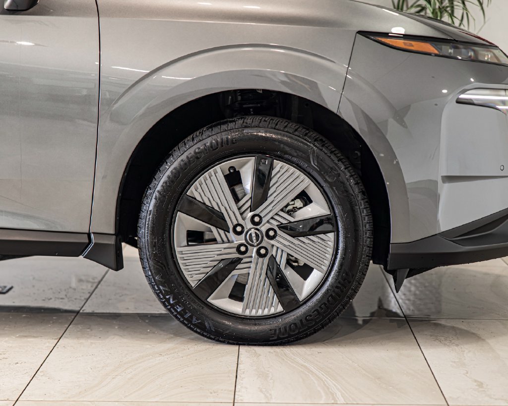 Used 2025 Nissan Murano SL AWD/4WD image 10
