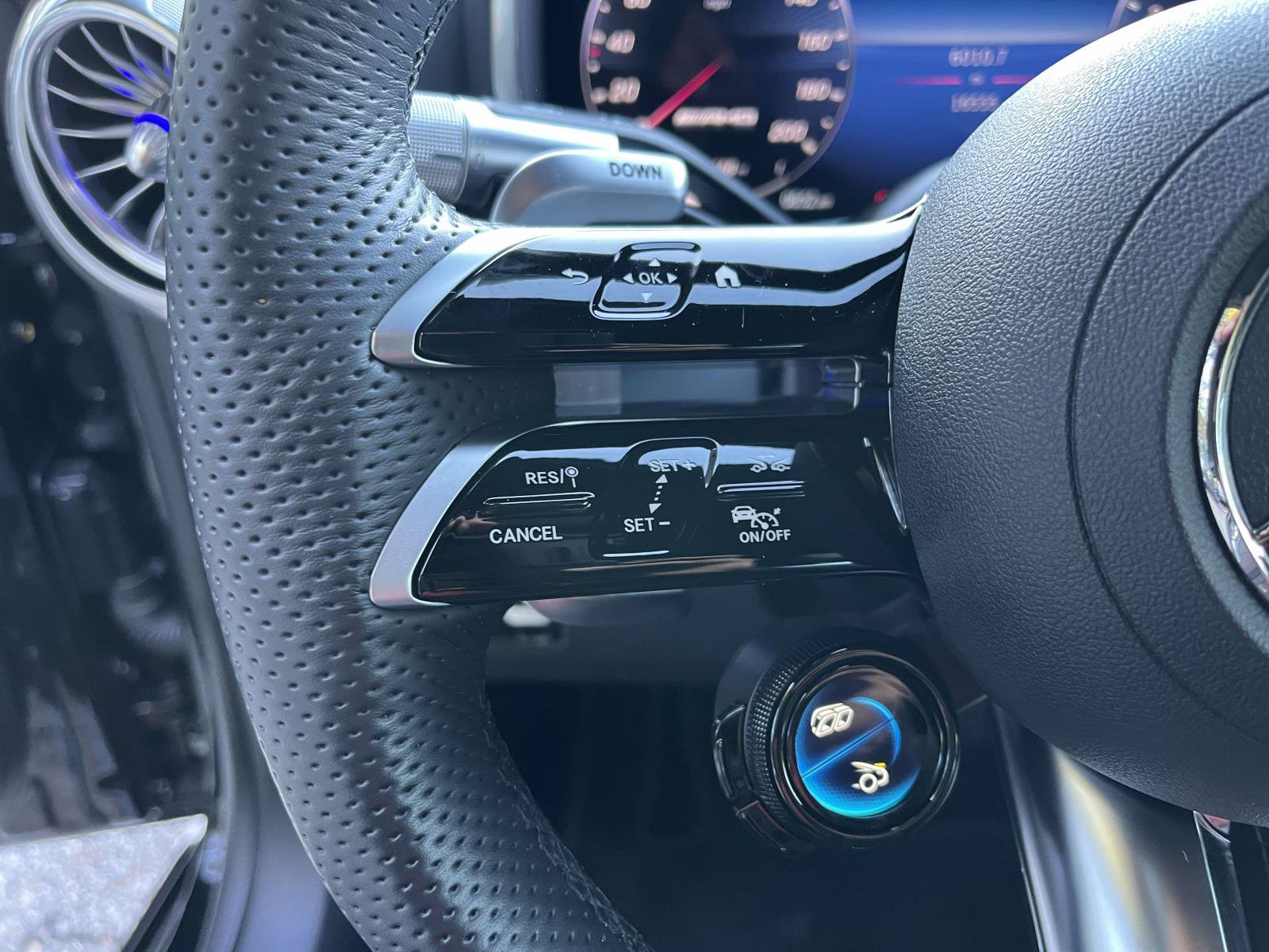 Certified 2023 Mercedes-Benz SL 55 AMG 4MATIC image 36