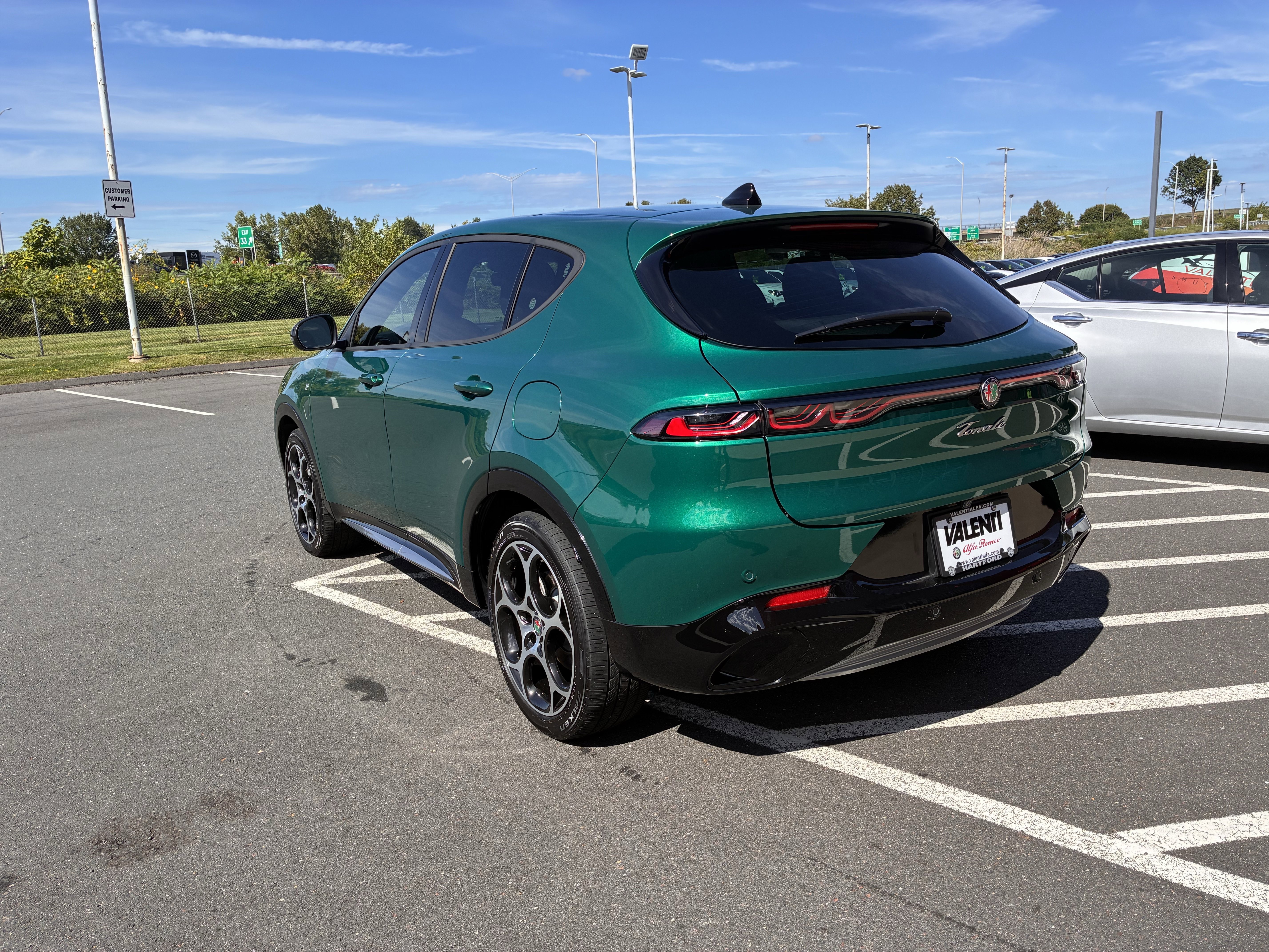 Certified 2024 Alfa Romeo Tonale Ti w/ Premium Interior Package image 9