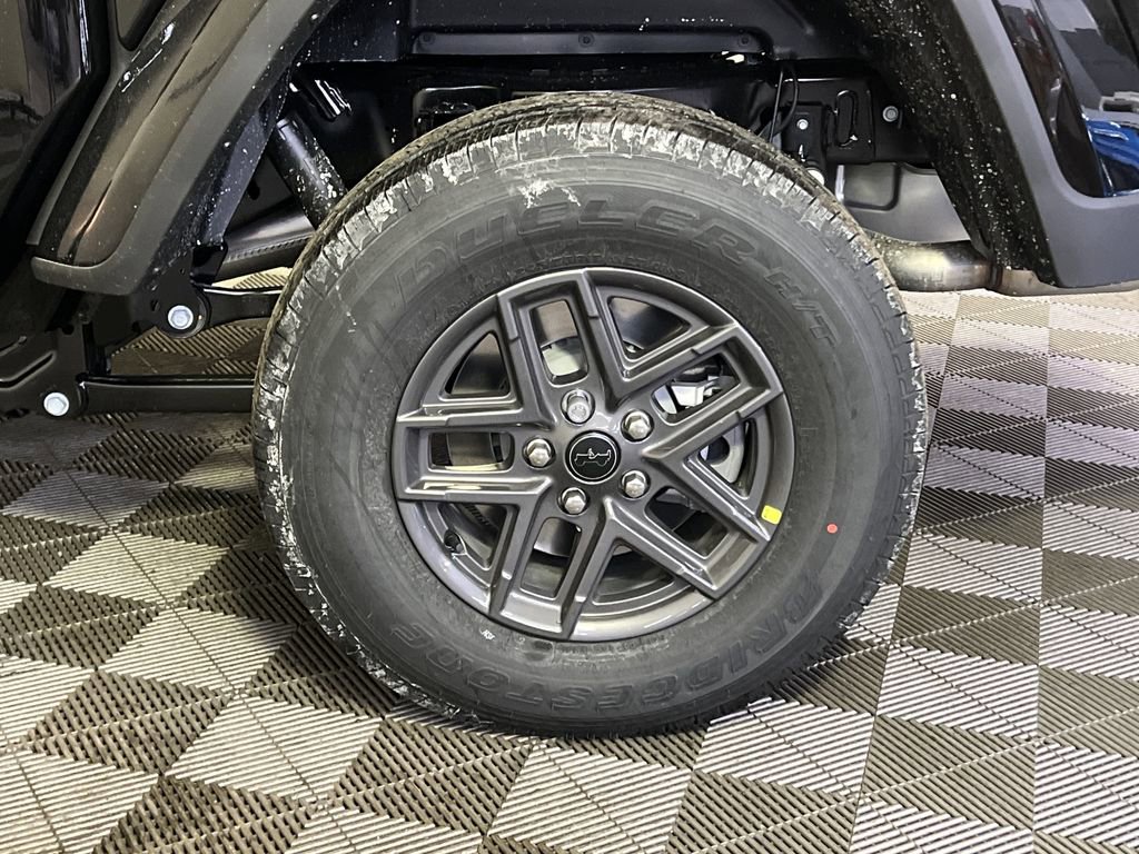 New 2026 Jeep Gladiator Sport image 5