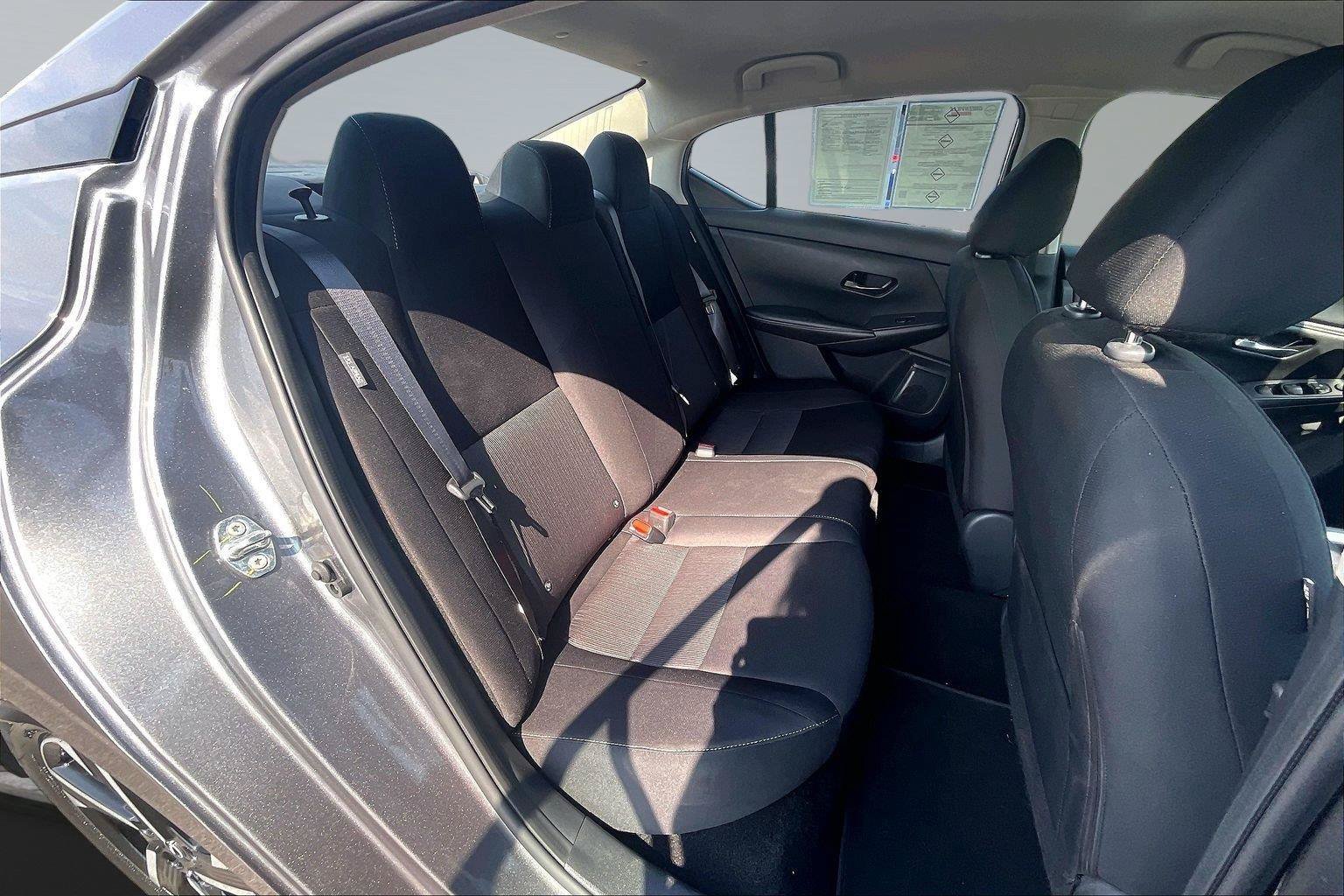 Certified 2025 Nissan Sentra SV FWD image 27