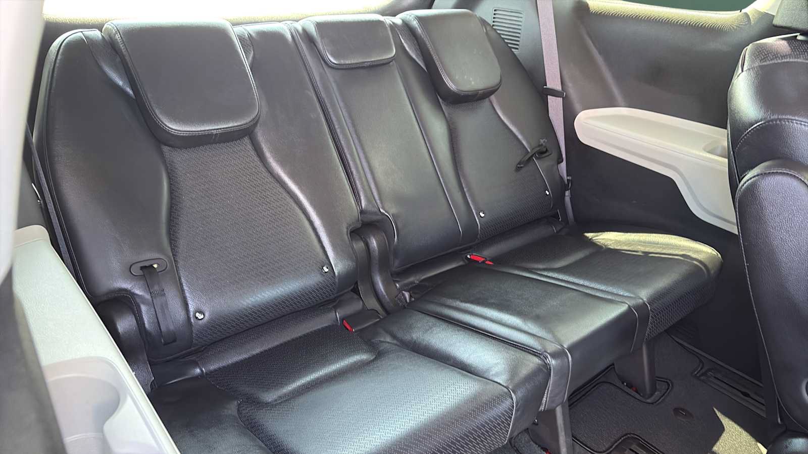 Used 2023 Kia Carnival SX Prestige FWD image 23