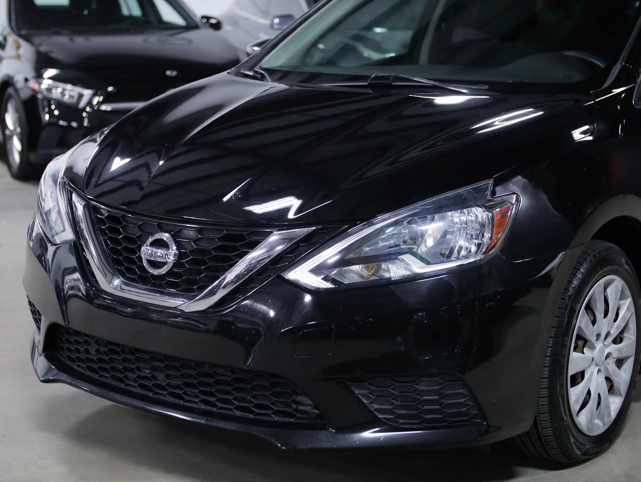 Used 2017 Nissan Sentra S FWD image 5