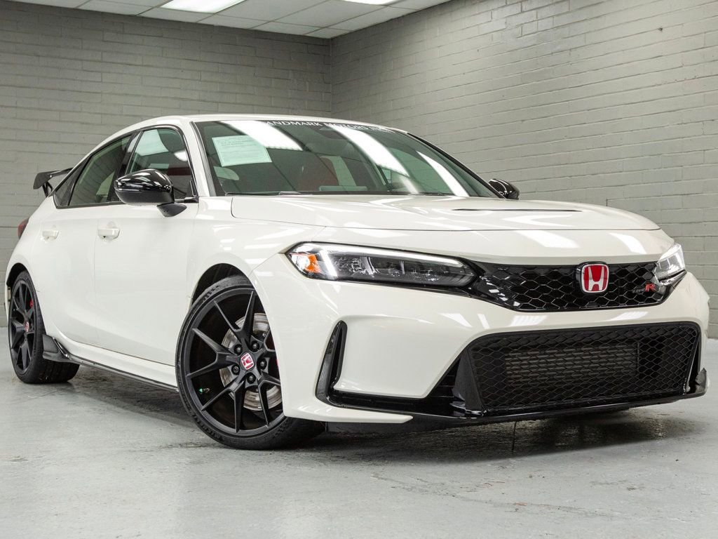 Used 2024 Honda Civic Type R image 1