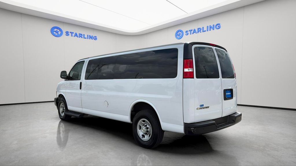Used 2023 Chevrolet Express 3500 LS RWD image 5