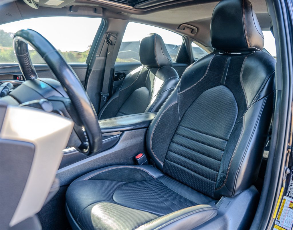 Used 2019 Toyota Avalon XSE FWD image 26