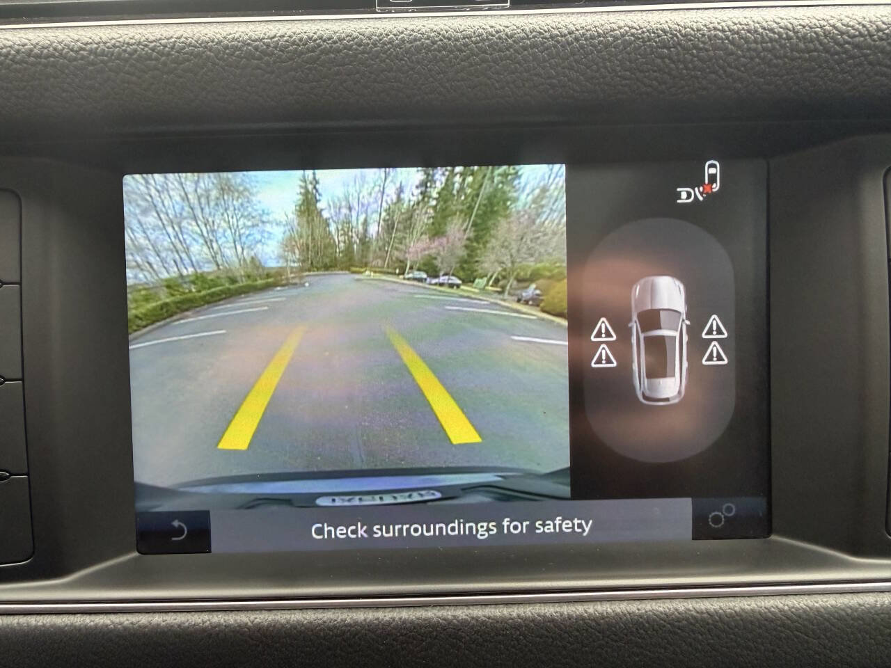 Used 2018 Jaguar XF S image 24