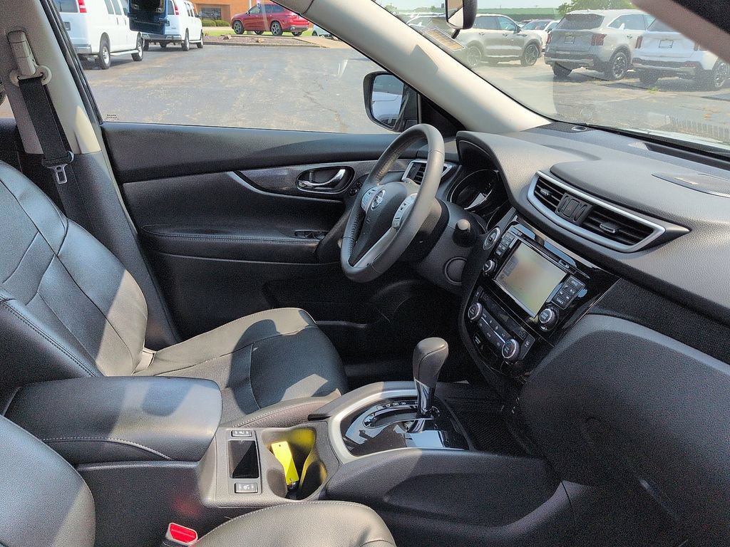 Used 2015 Nissan Rogue SL FWD image 7