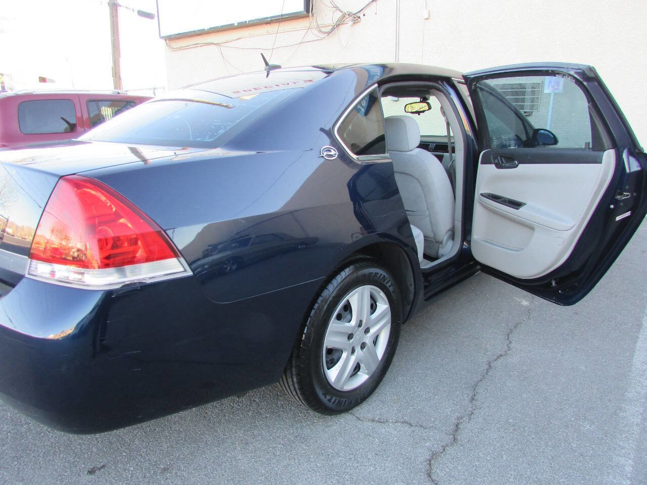 Used 2008 Chevrolet Impala LS FWD image 18