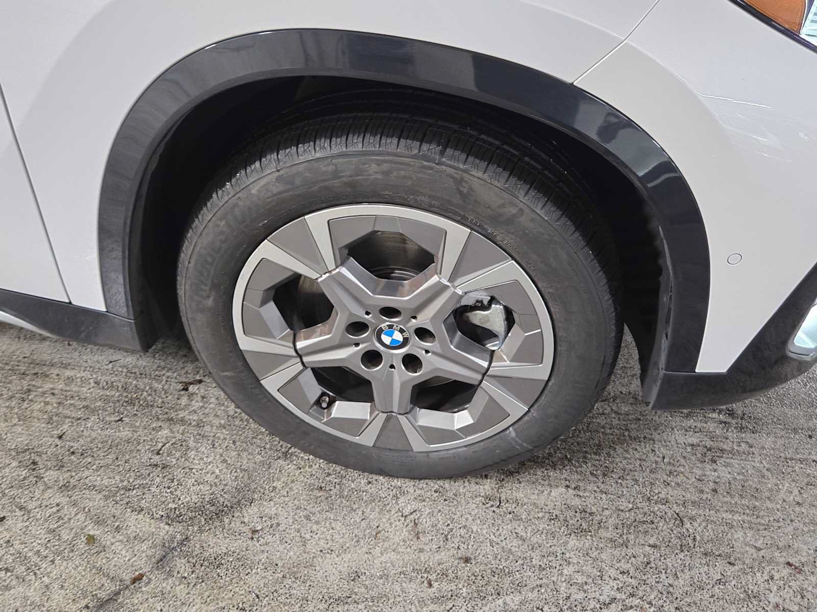 Used 2024 BMW X1 xDrive28i w/ Convenience Package AWD/4WD image 9