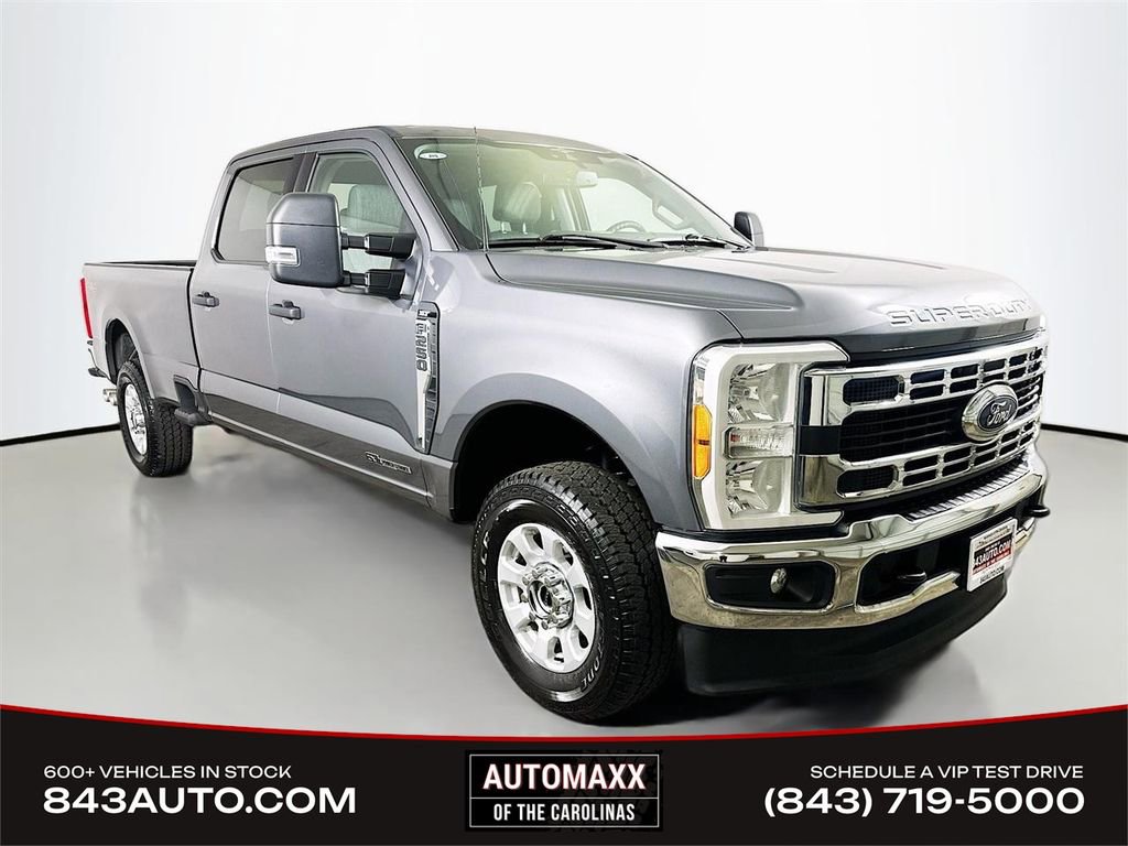 Used 2023 Ford F250 XLT image 1