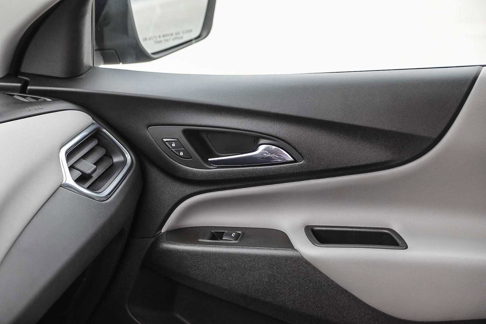 Used 2021 Chevrolet Equinox LT image 21