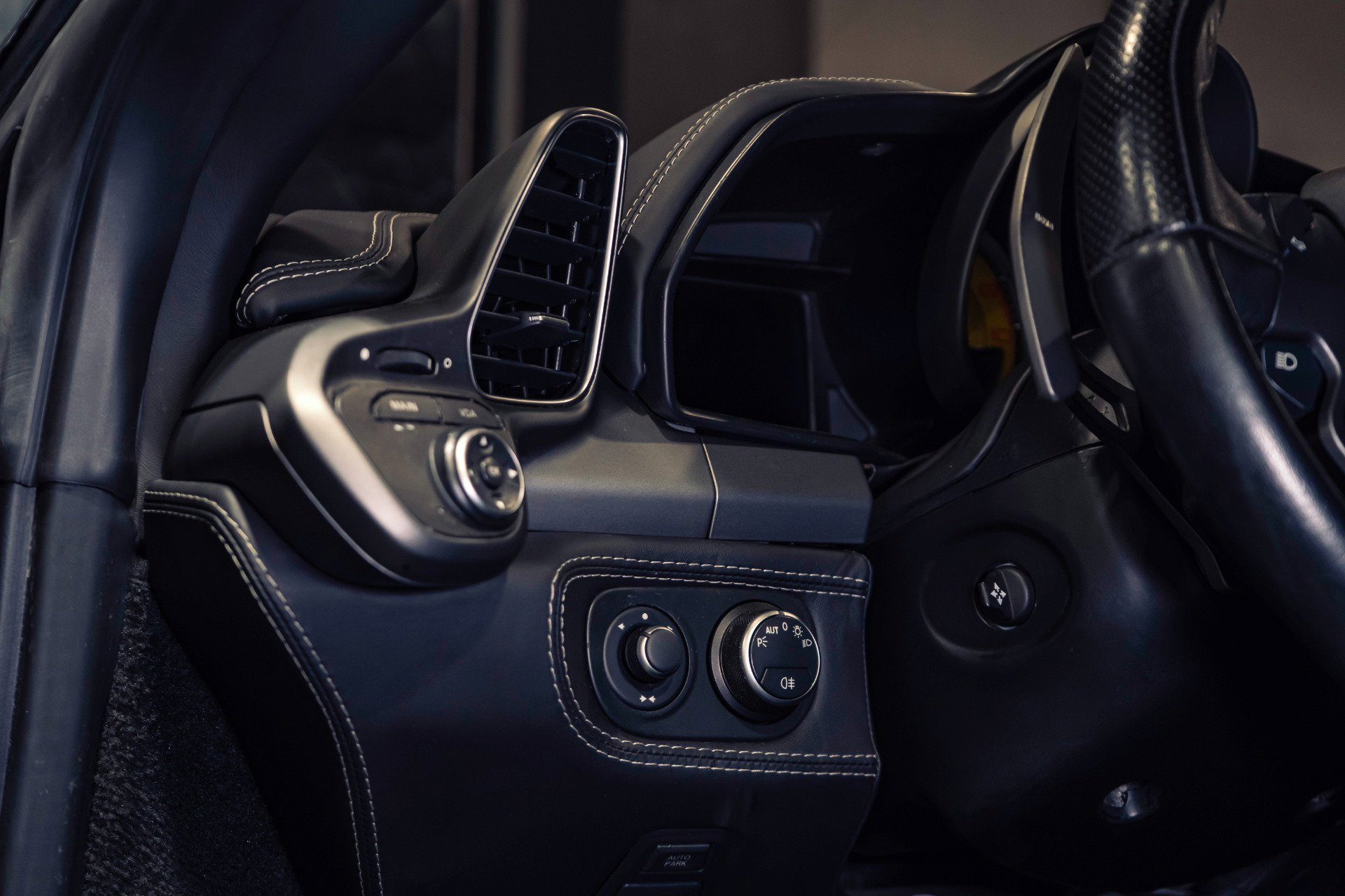 Used 2012 Ferrari 458 Italia Coupe image 19