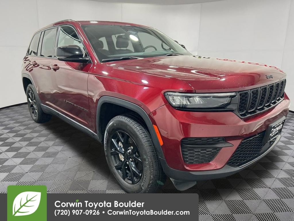 Used 2024 Jeep Grand Cherokee Altitude AWD/4WD image 1