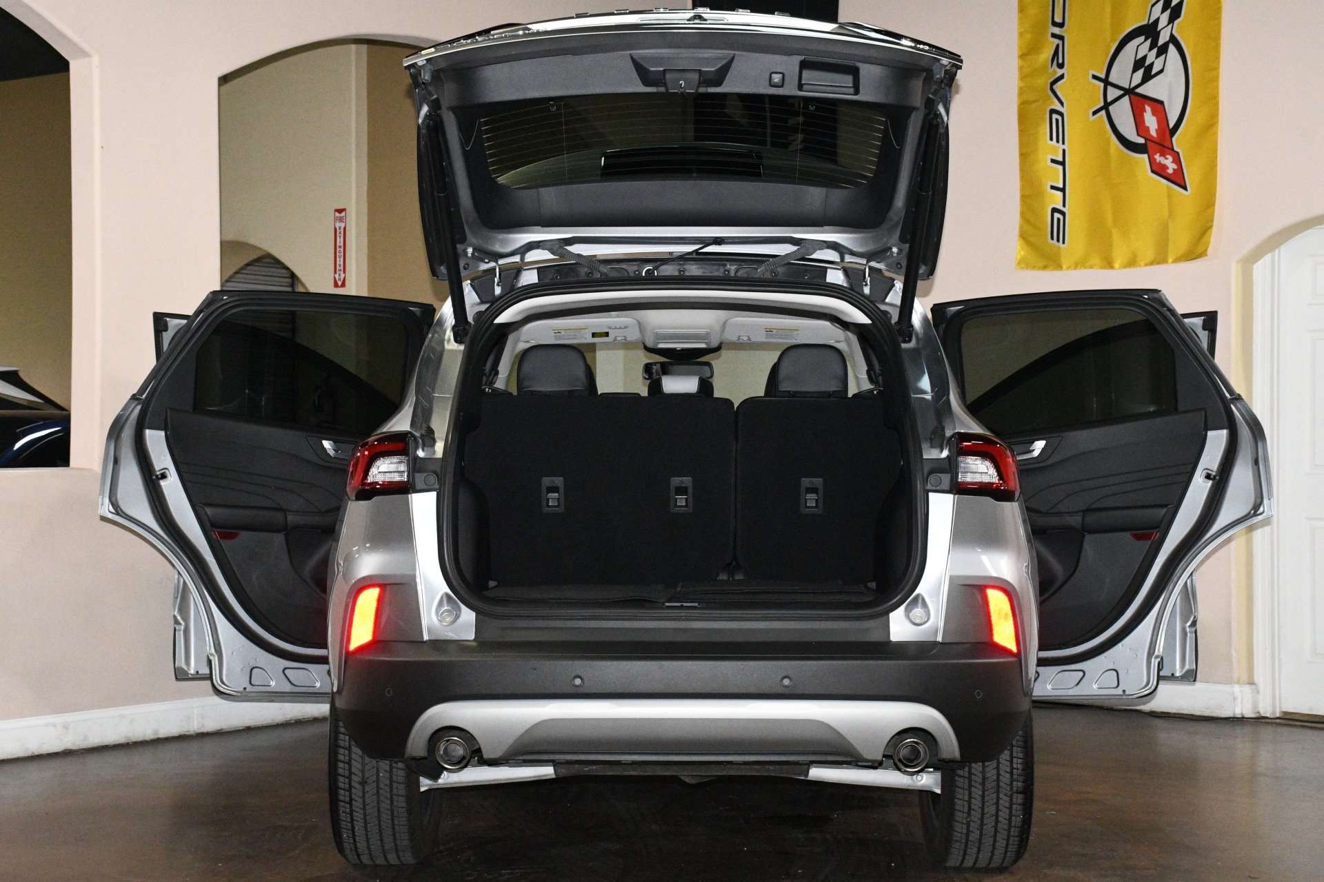 Used 2024 Ford Escape Platinum AWD/4WD image 88