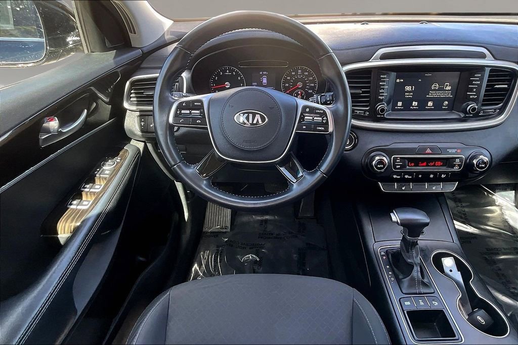 Used 2020 Kia Sorento S image 8