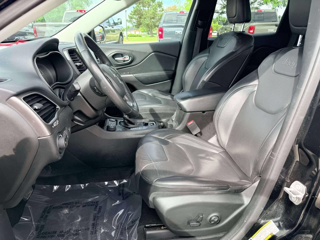 Used 2019 Jeep Cherokee Limited AWD/4WD image 15