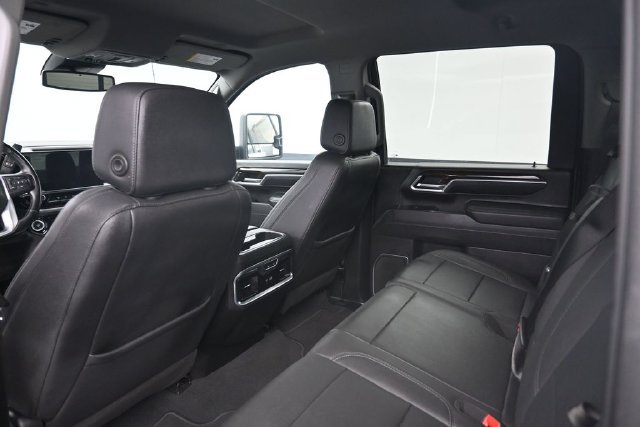 Used 2025 GMC Sierra 2500 SLT w/ SLT Convenience Package AWD/4WD image 27