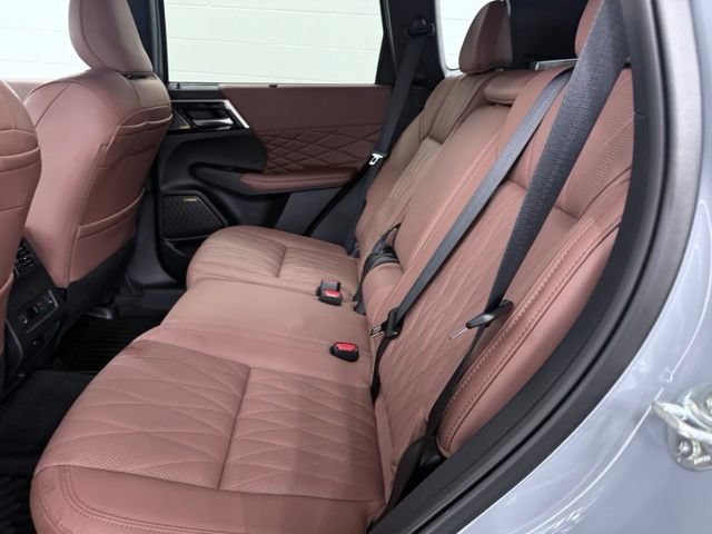 Used 2025 Mitsubishi Outlander SEL FWD image 24