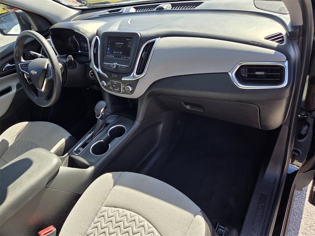 Used 2023 Chevrolet Equinox LS w/ LS Convenience Package image 17