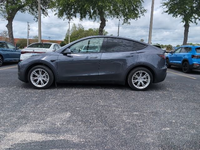 Used 2022 Tesla Model Y Long Range image 3