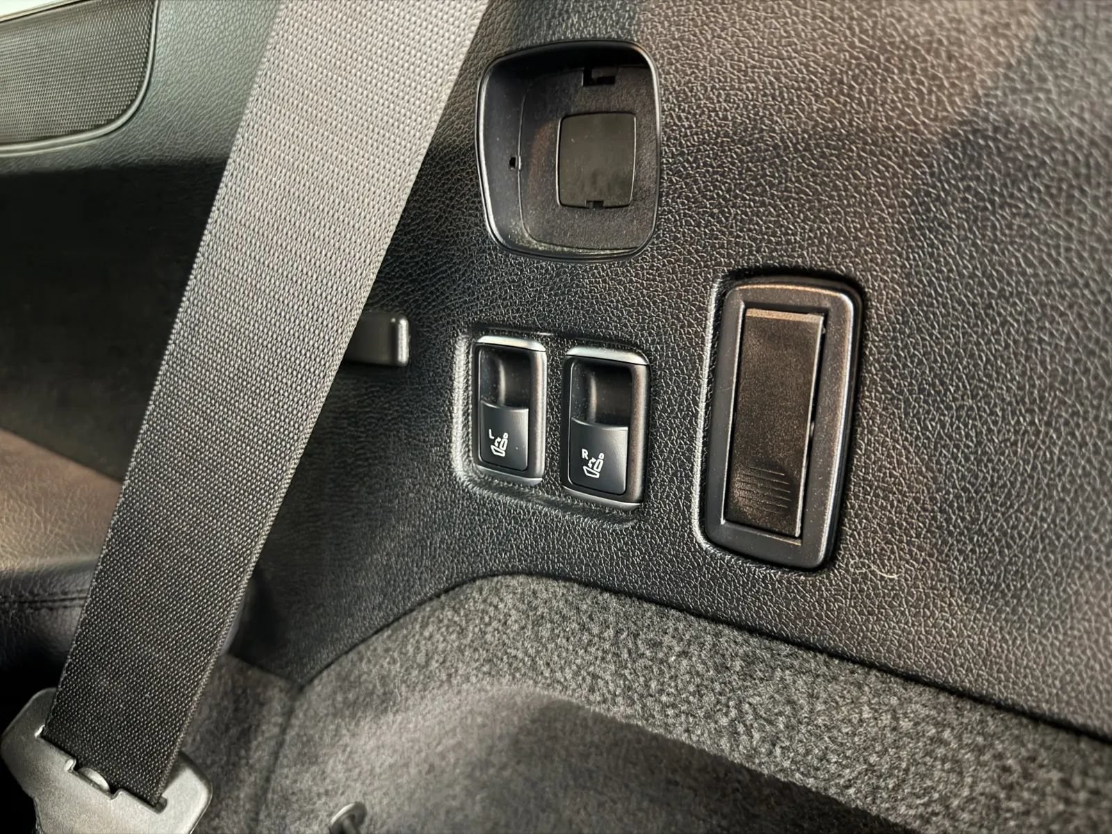 Used 2018 Mercedes-Benz GLS 450 4MATIC image 34