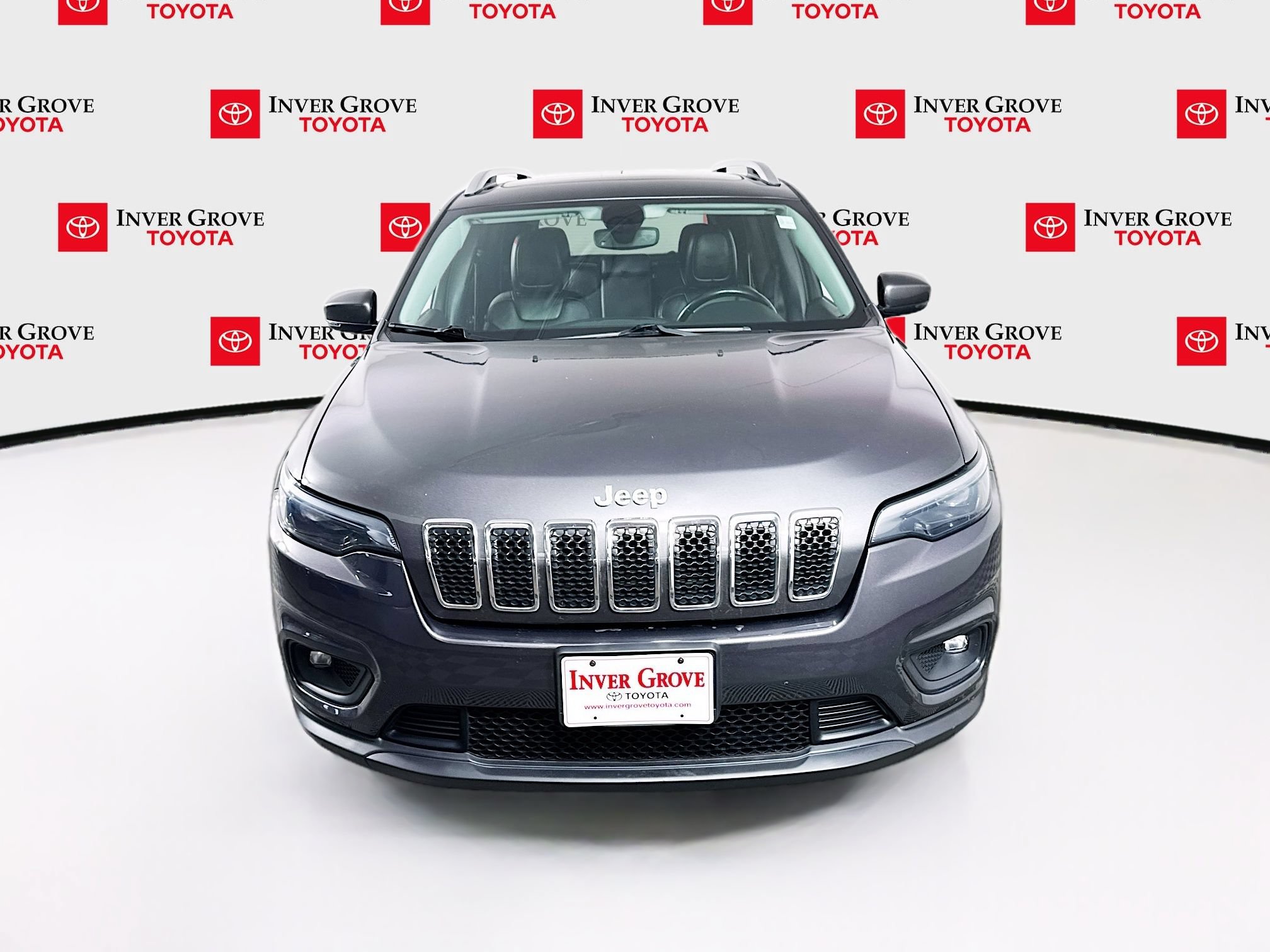 Used 2020 Jeep Cherokee Latitude Plus w/ Comfort/Convenience Group AWD/4WD image 2