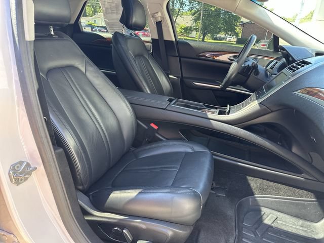 Used 2015 Lincoln MKZ w/ Equipment Group 102A Reserve FWD image 27