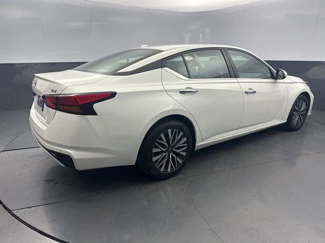 Used 2023 Nissan Altima 2.5 SV image 8